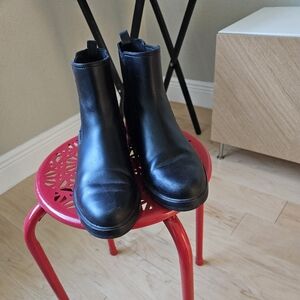 Black Everlane Chelsea Boots